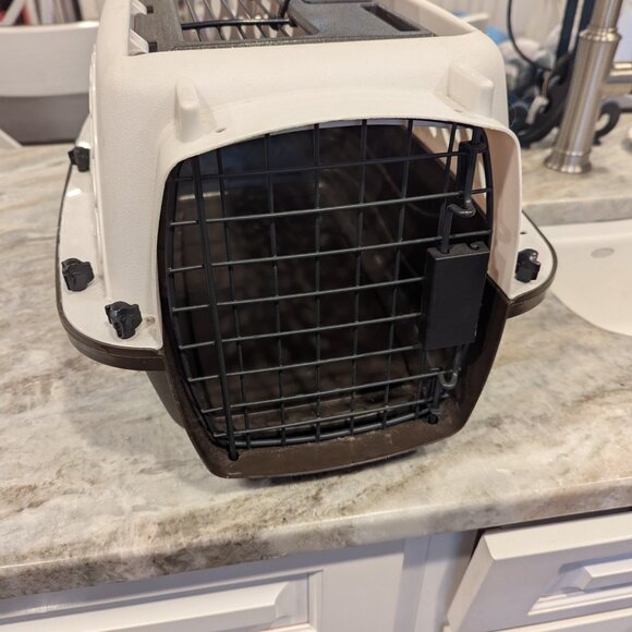 Small Dog or Cat Mobile Pet Kennel  with top and End Doors - Picture 3 of 8